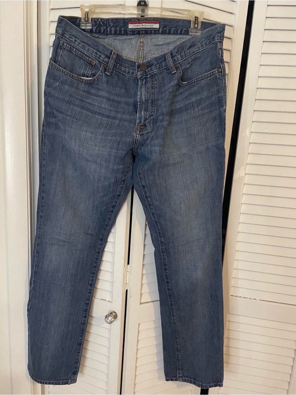 Tommy Hilfiger Men's Straight Leg Medium Blue Jeans